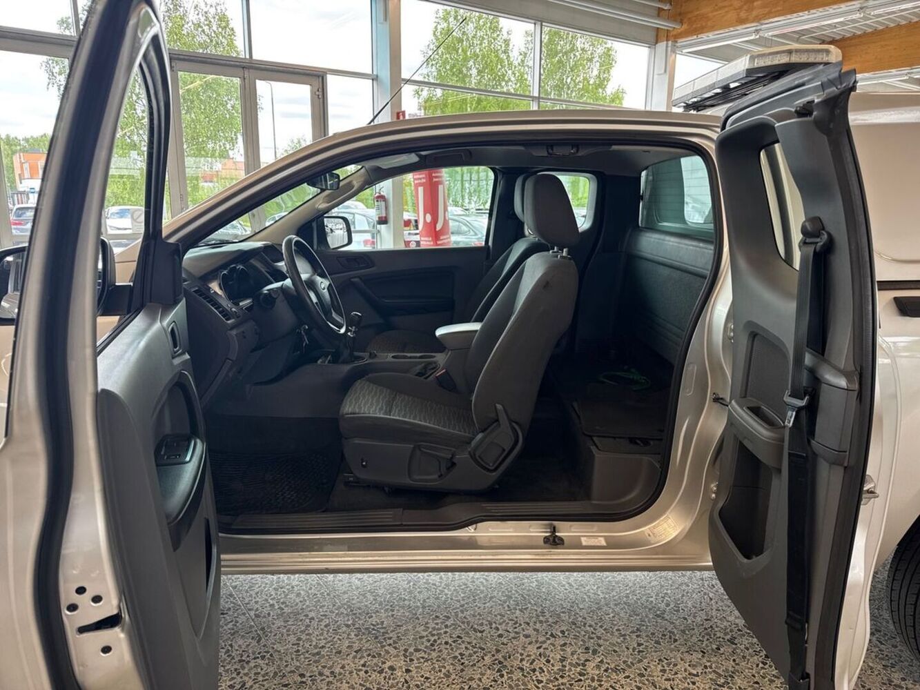 Ford Ranger vaihtoauto