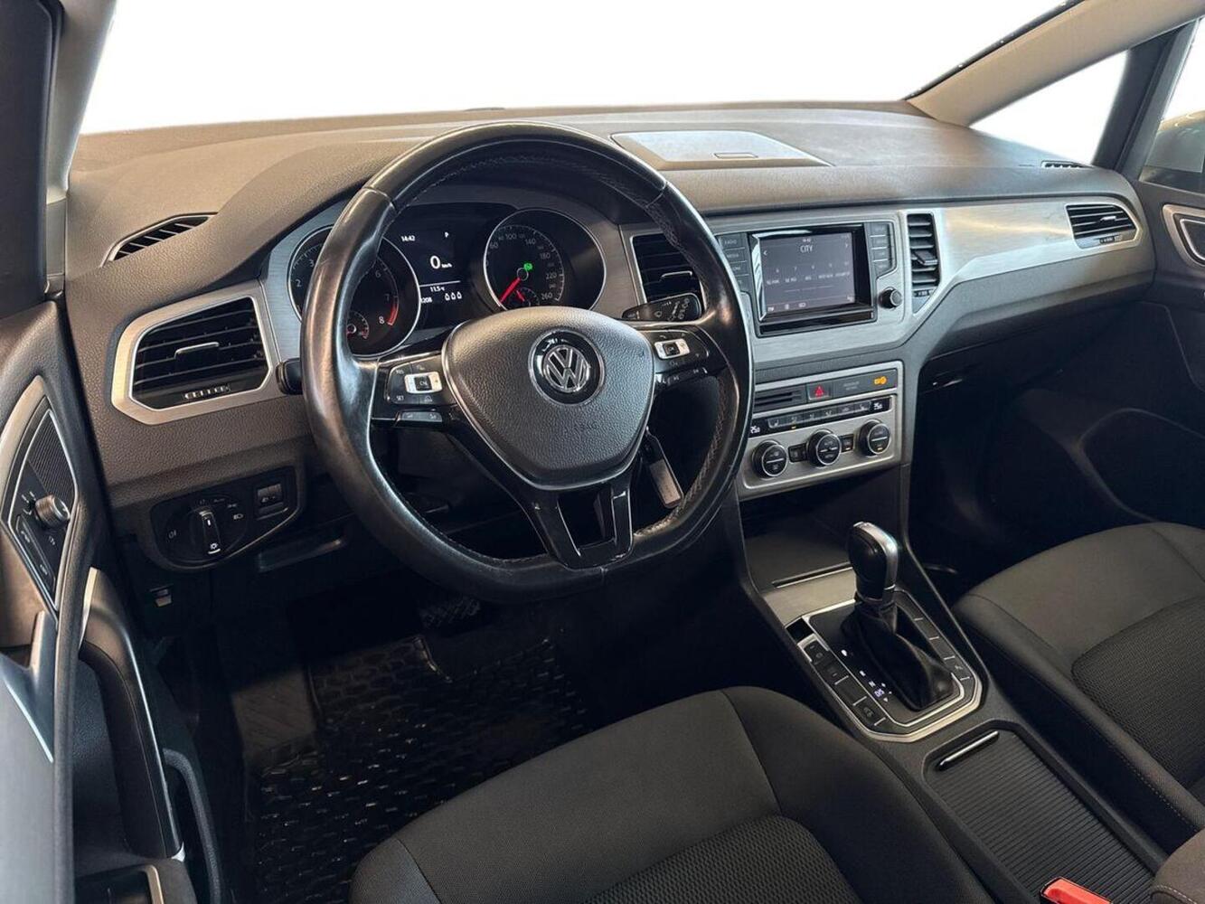 Volkswagen Golf Sportsvan vaihtoauto