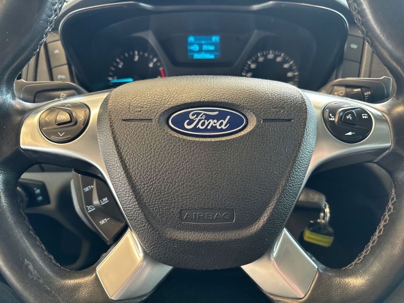 Ford Transit vaihtoauto
