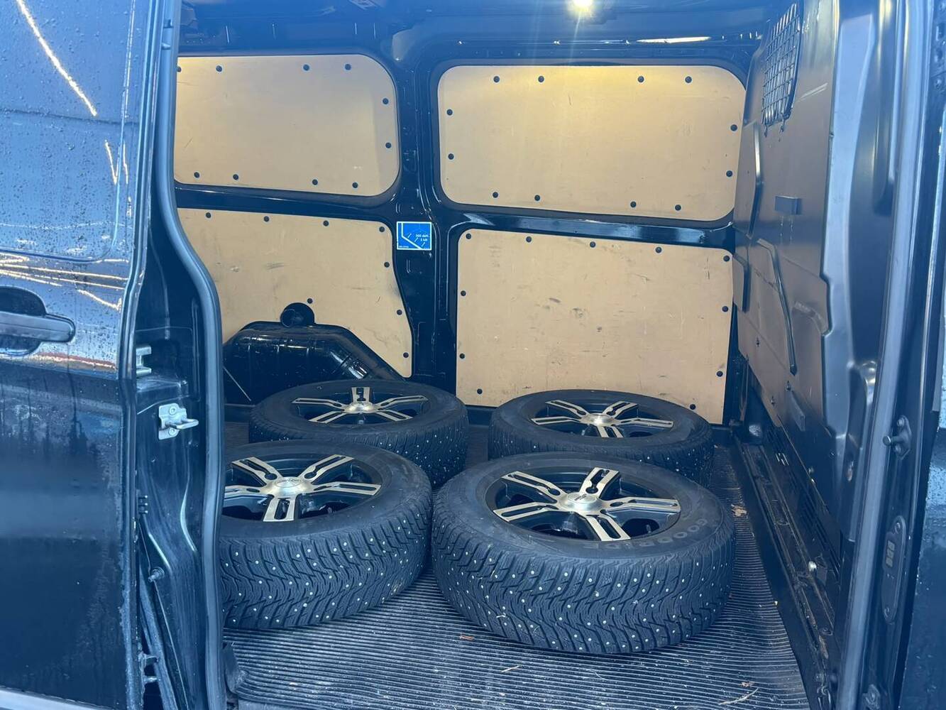 Ford Transit Custom vaihtoauto