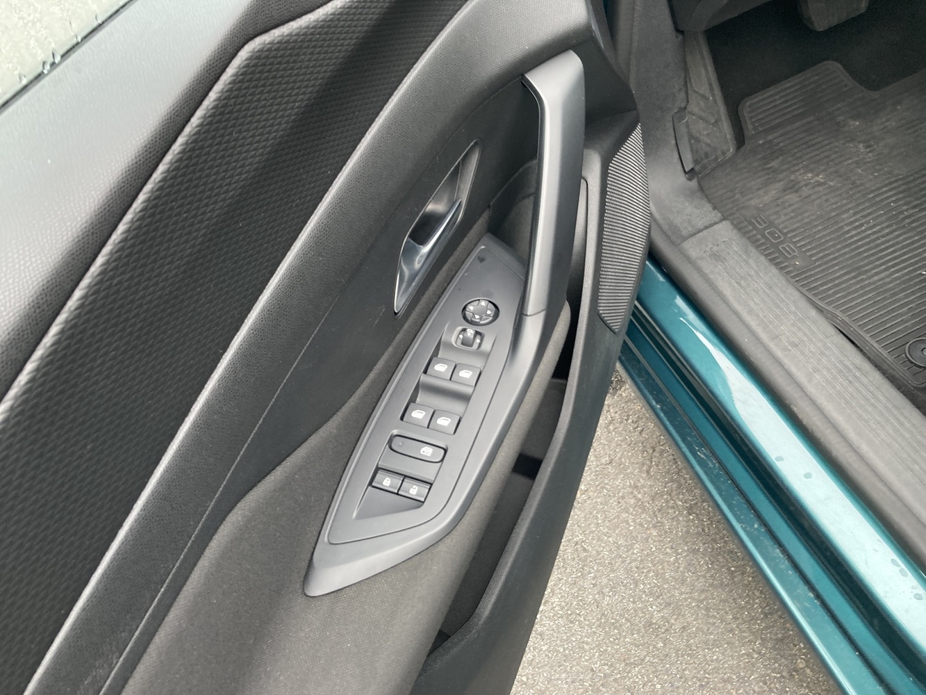 Peugeot 308 vaihtoauto