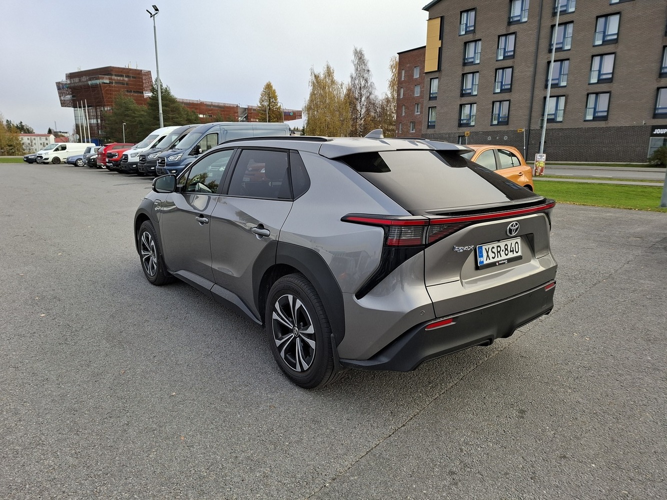 Toyota bZ4X vaihtoauto