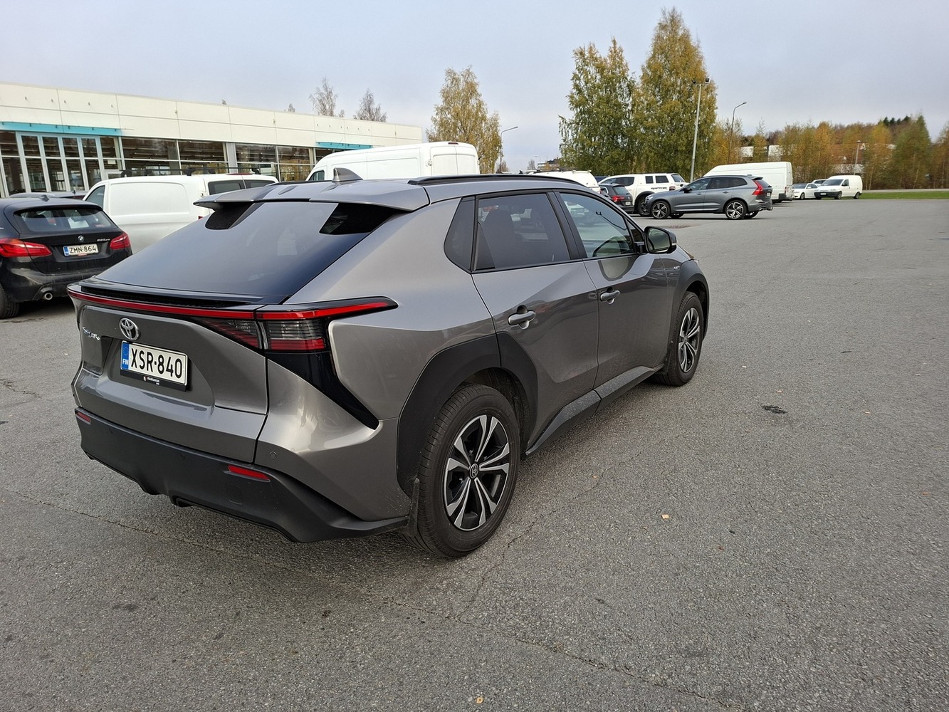 Toyota bZ4X vaihtoauto