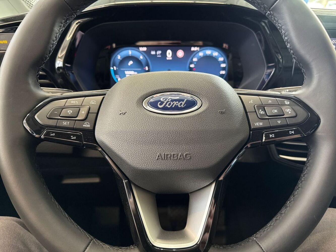 Ford Transit Connect vaihtoauto