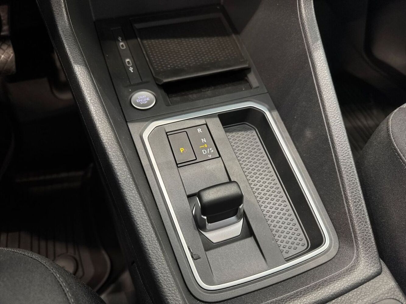 Ford Transit Connect vaihtoauto