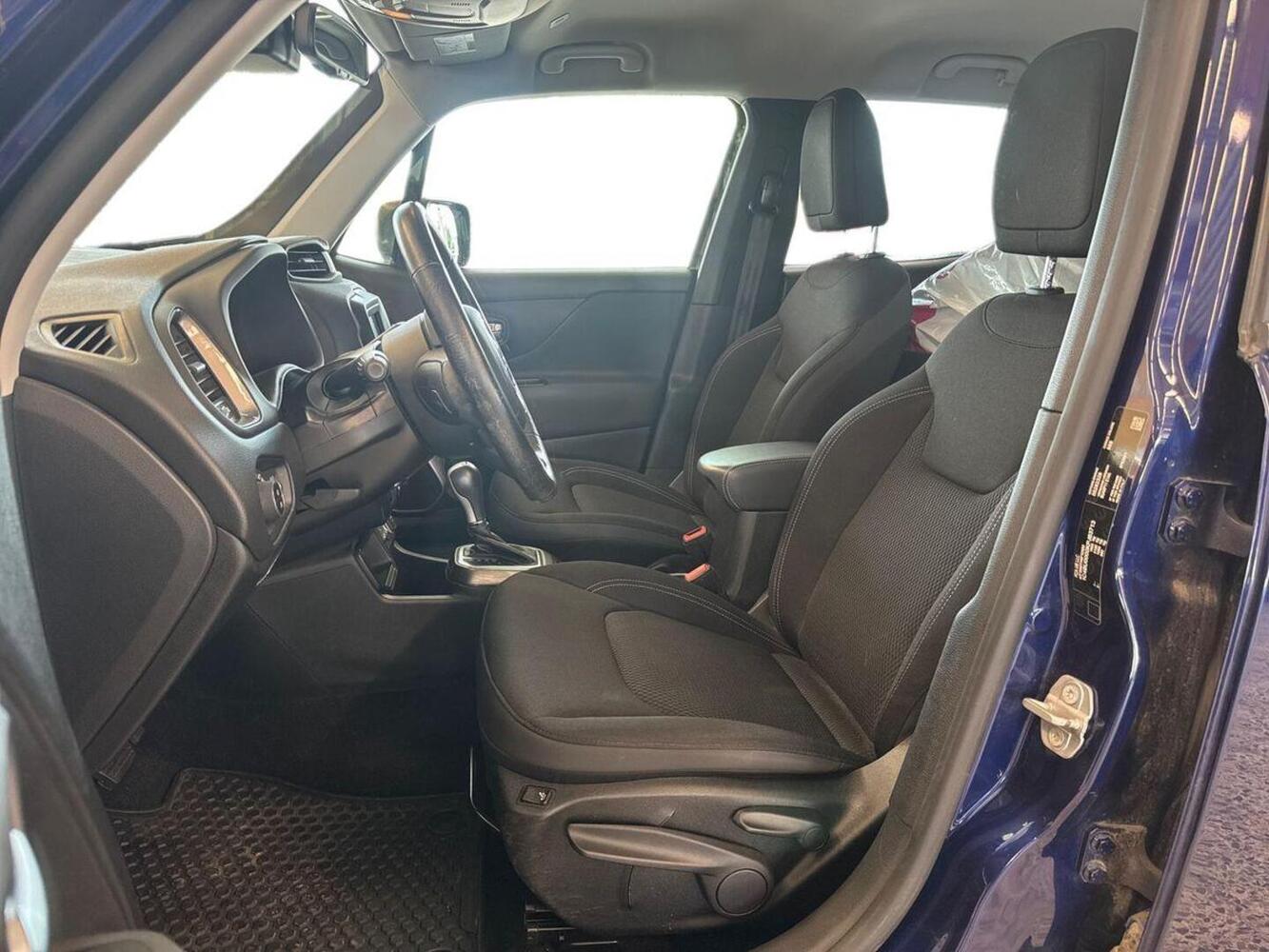 Jeep Renegade vaihtoauto