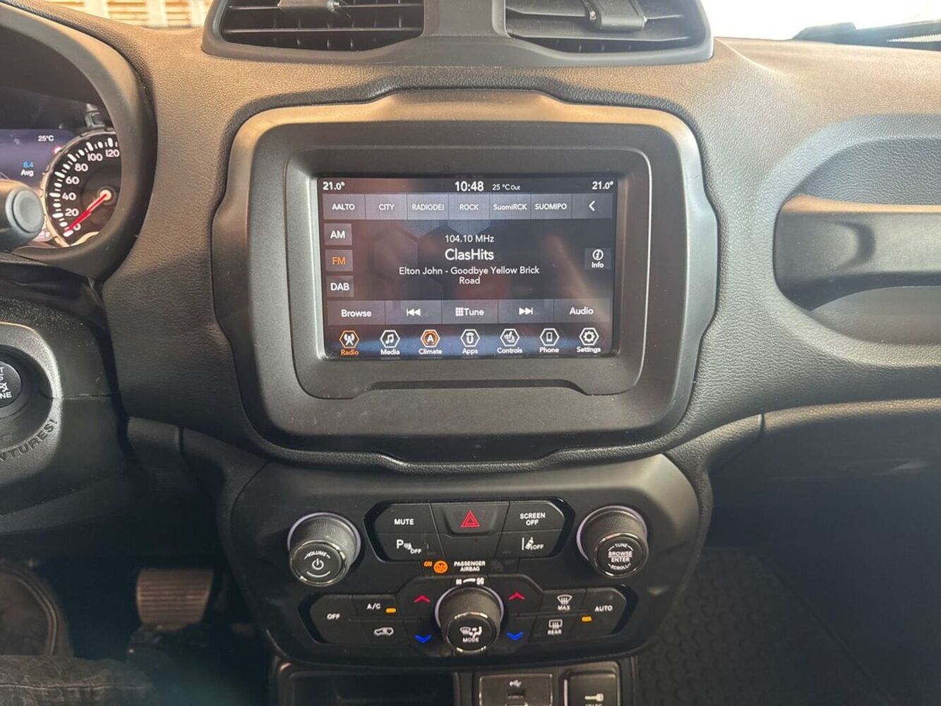 Jeep Renegade vaihtoauto