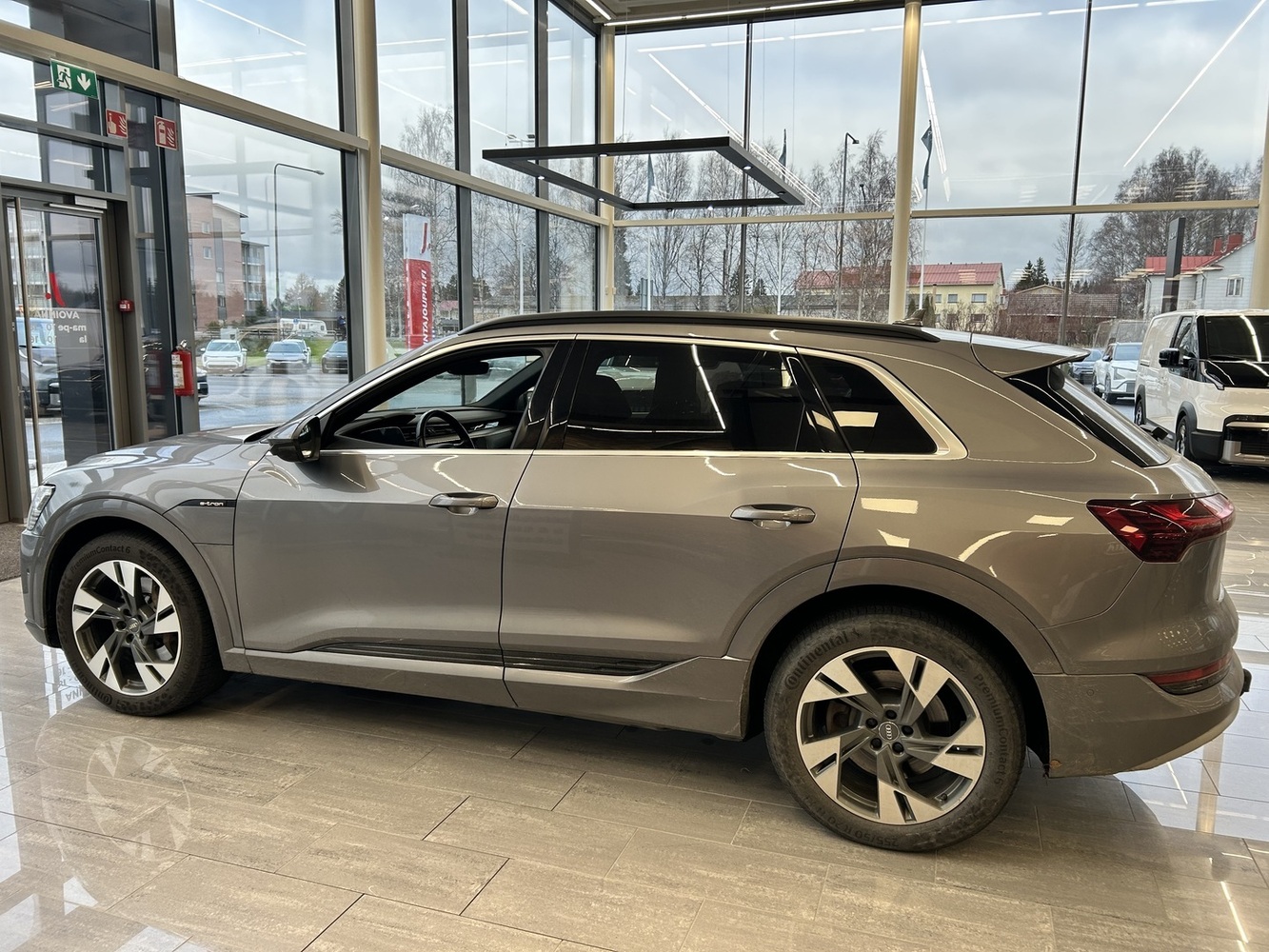 Audi e-tron vaihtoauto