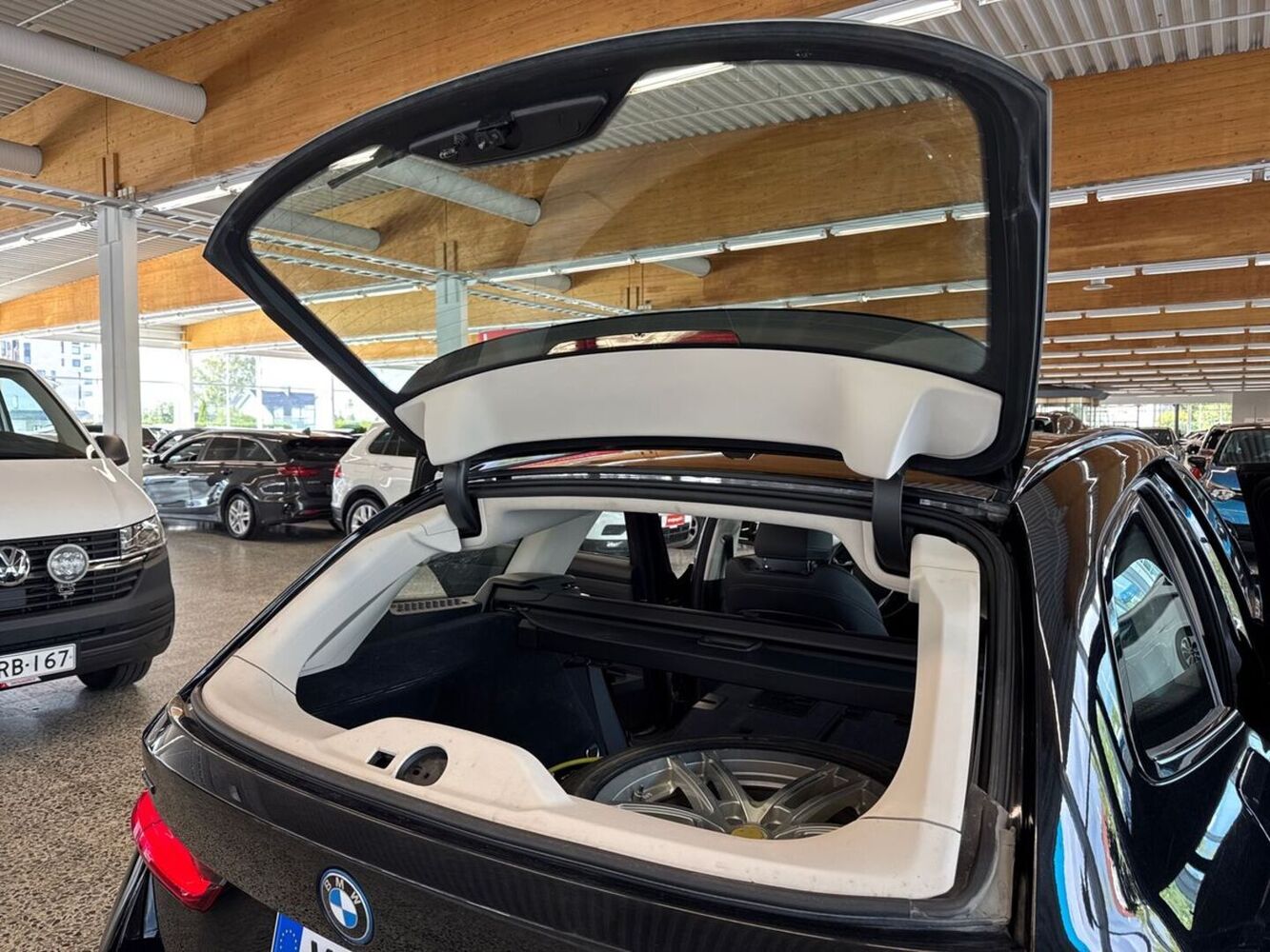 BMW 330 vaihtoauto
