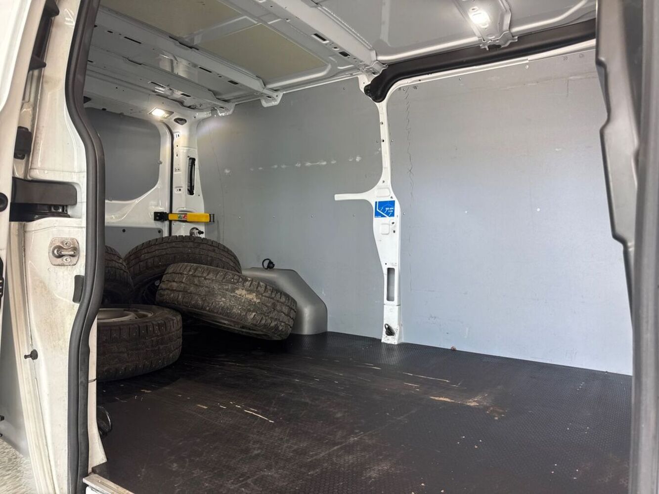 Ford Transit Custom vaihtoauto