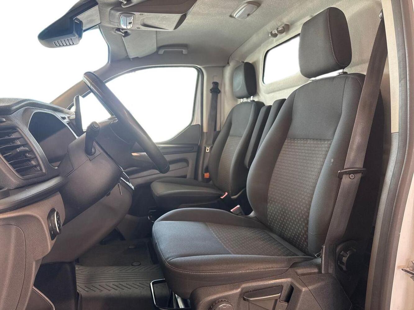 Ford Transit Custom vaihtoauto