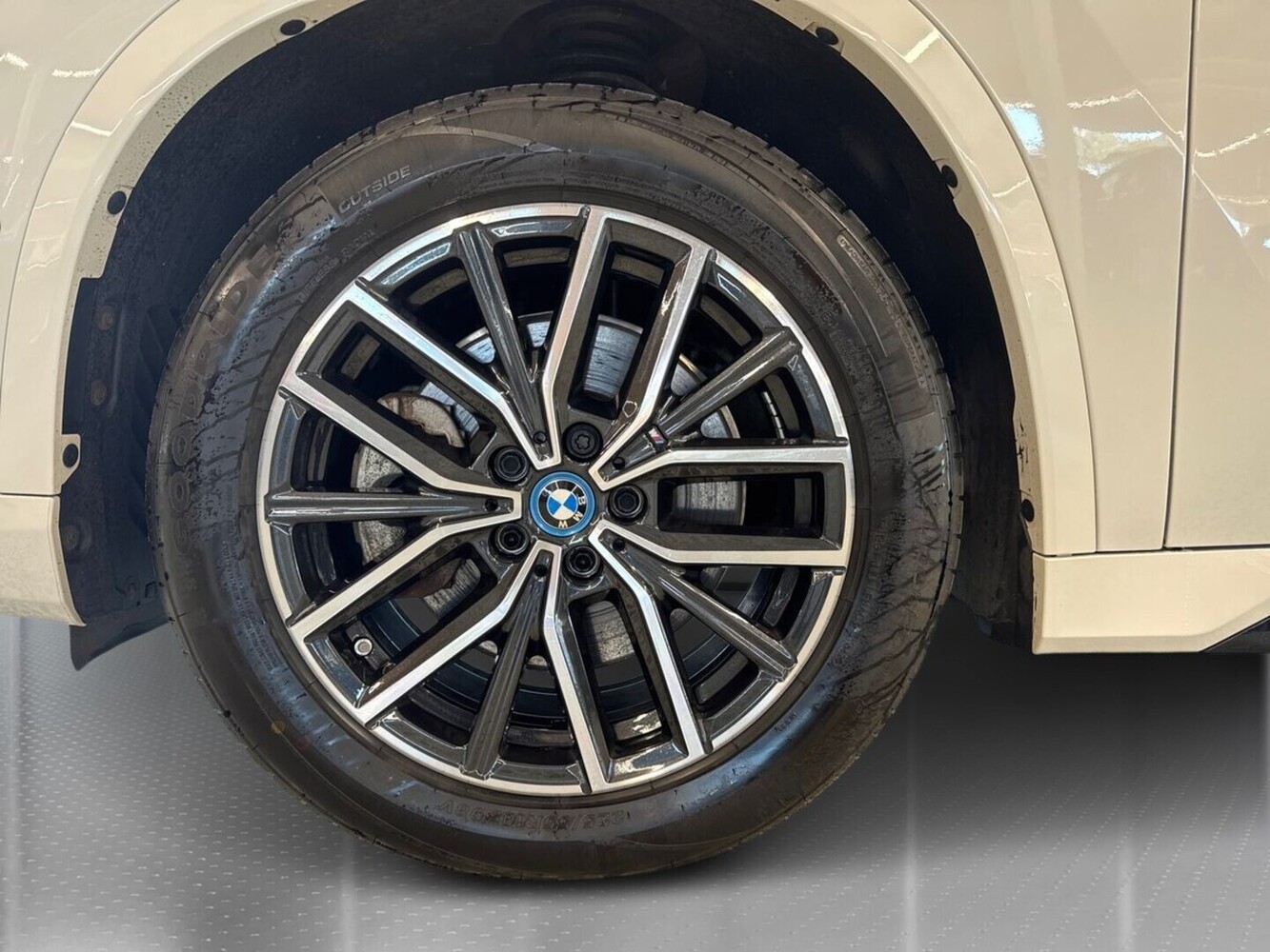 BMW iX1 vaihtoauto