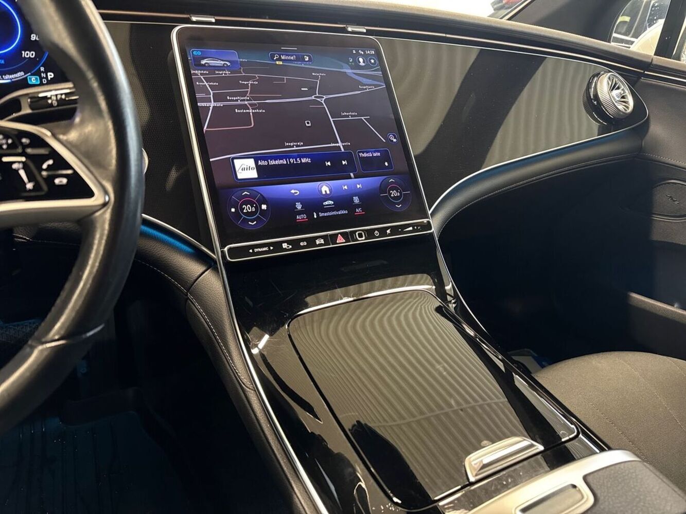 Mercedes-Benz EQE vaihtoauto