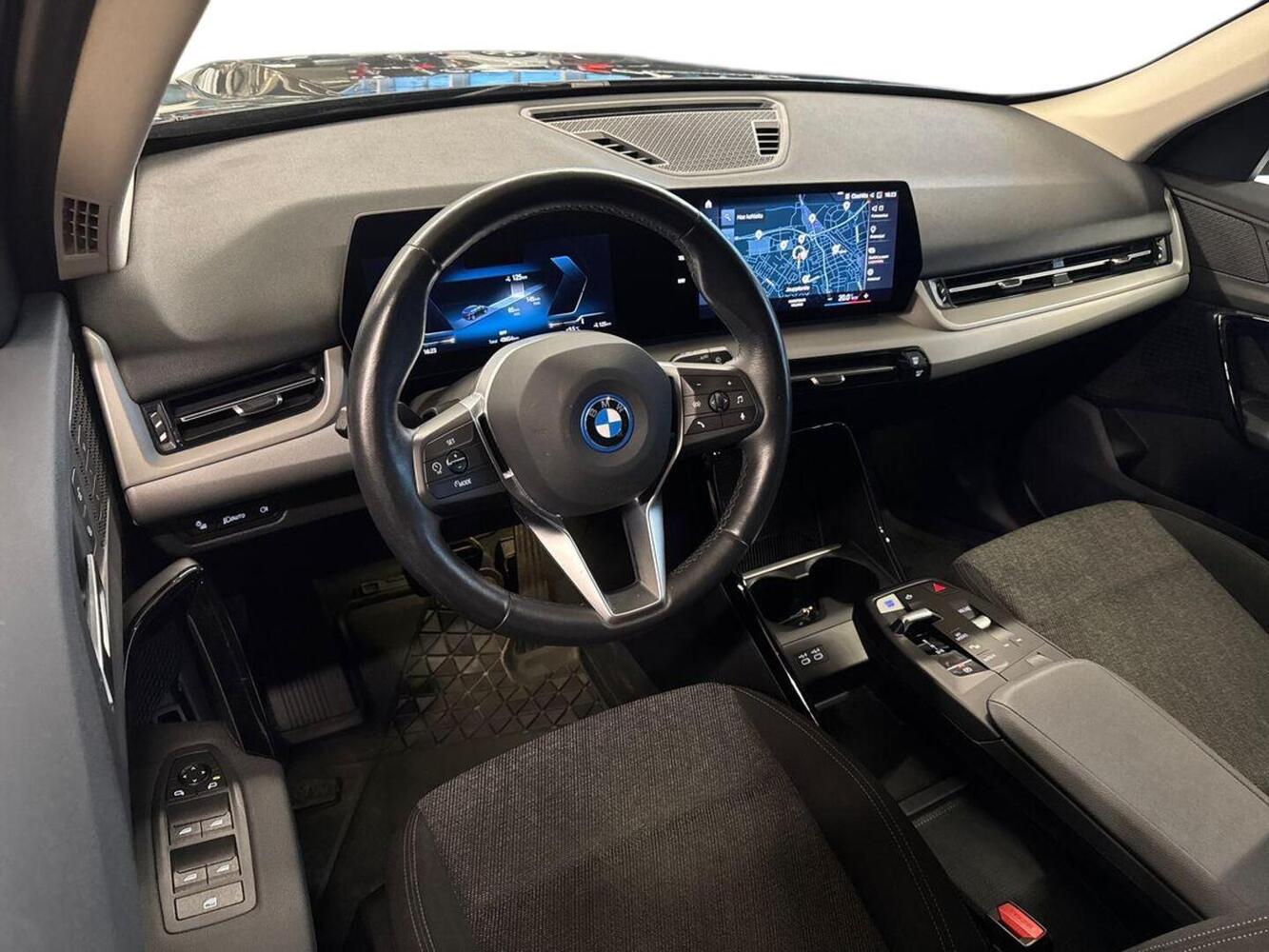 BMW iX1 vaihtoauto