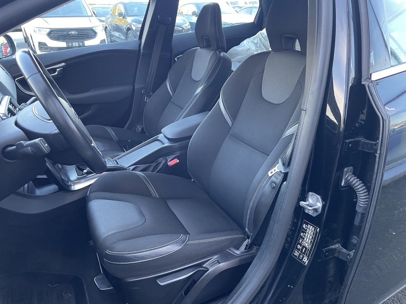 Volvo V40 vaihtoauto