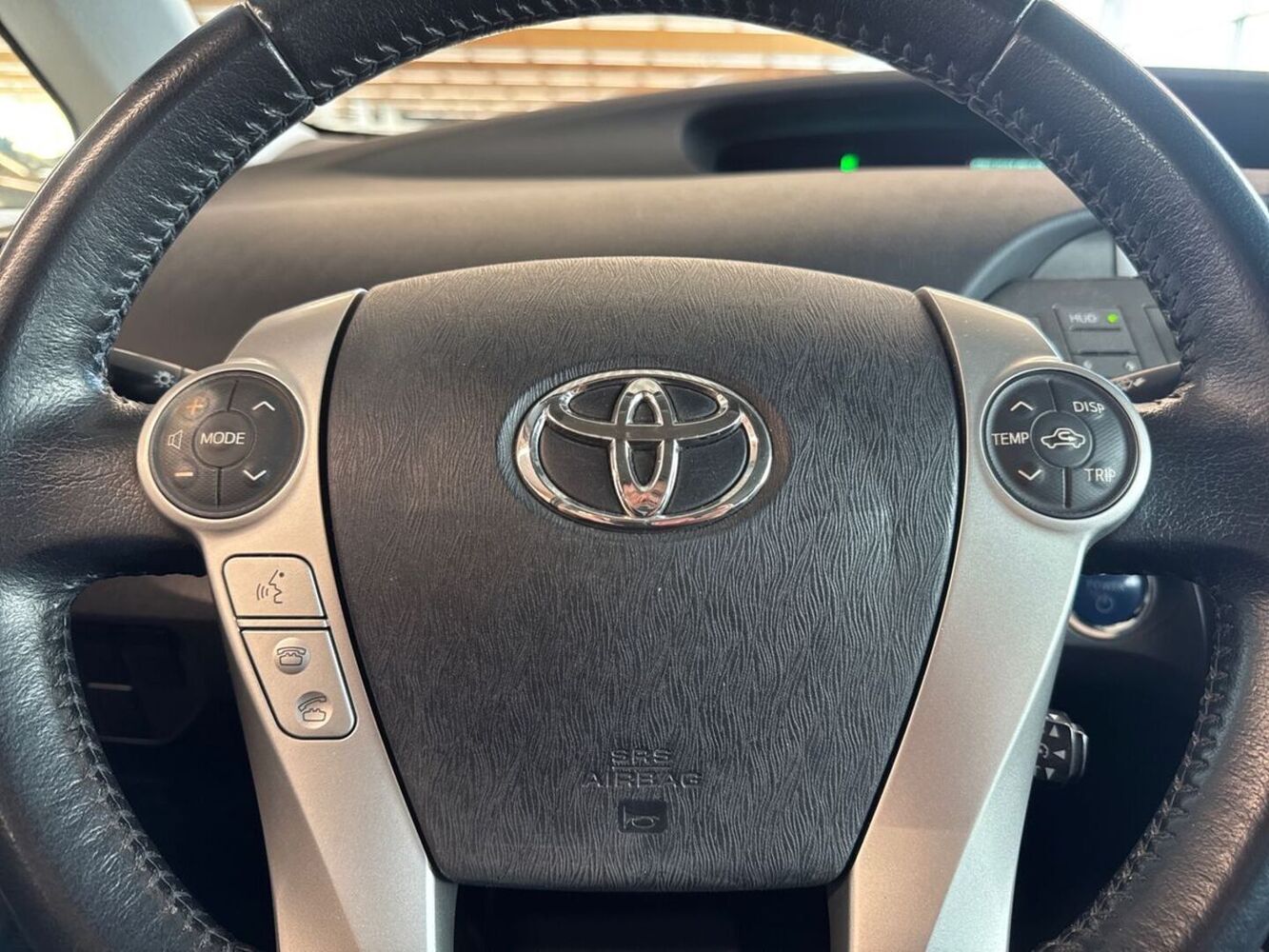 Toyota Prius PHEV vaihtoauto