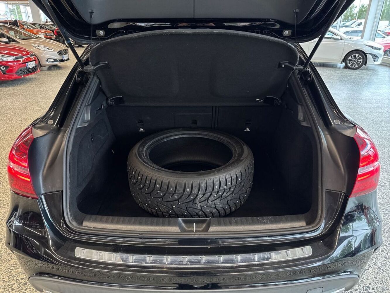 Mercedes-Benz GLA vaihtoauto