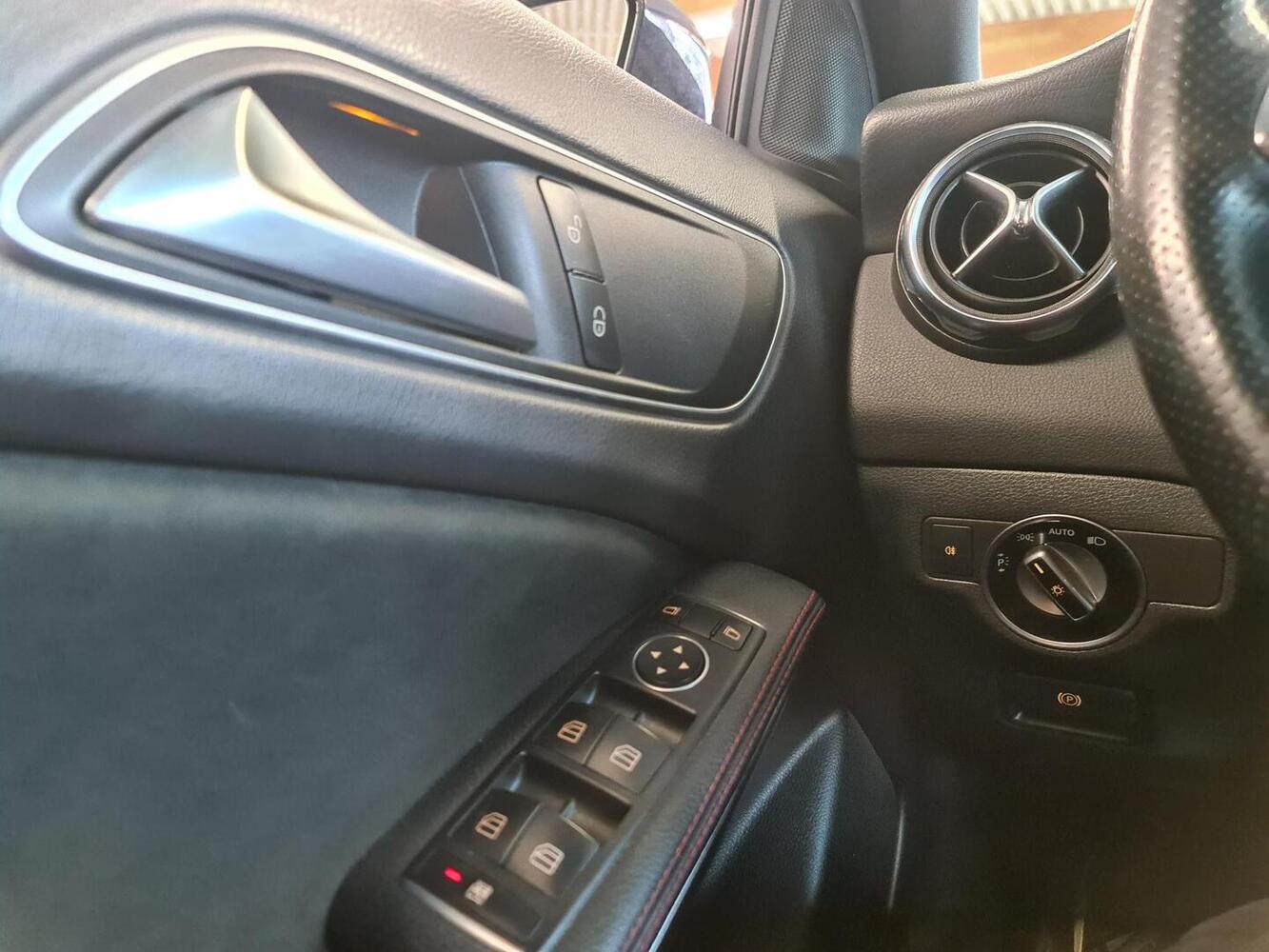 Mercedes-Benz GLA vaihtoauto