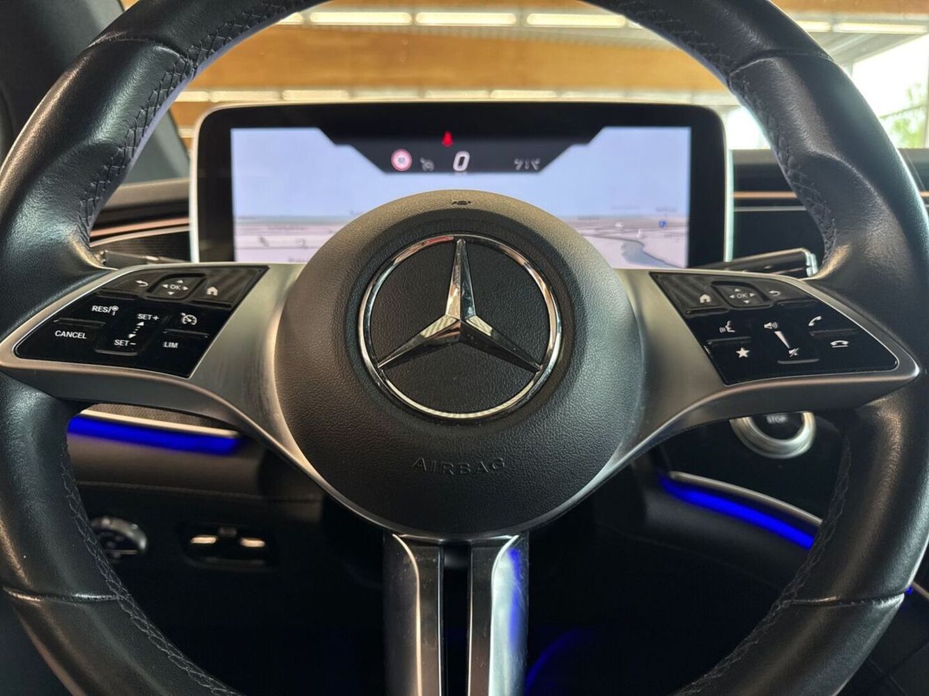Mercedes-Benz EQE vaihtoauto