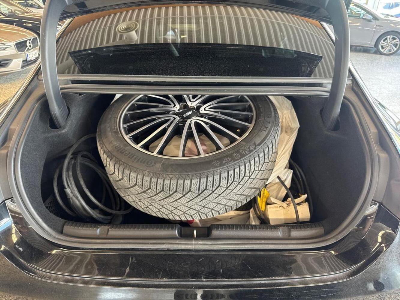 Mercedes-Benz EQE vaihtoauto