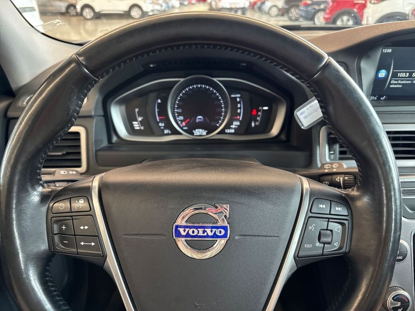 Volvo V70 vaihtoauto