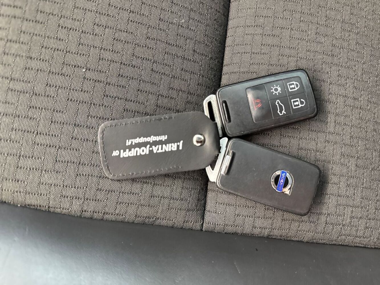 Volvo V70 vaihtoauto