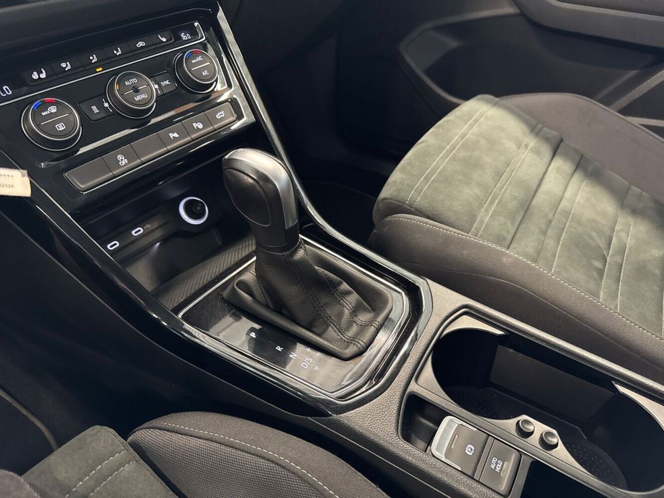 Volkswagen Touran vaihtoauto