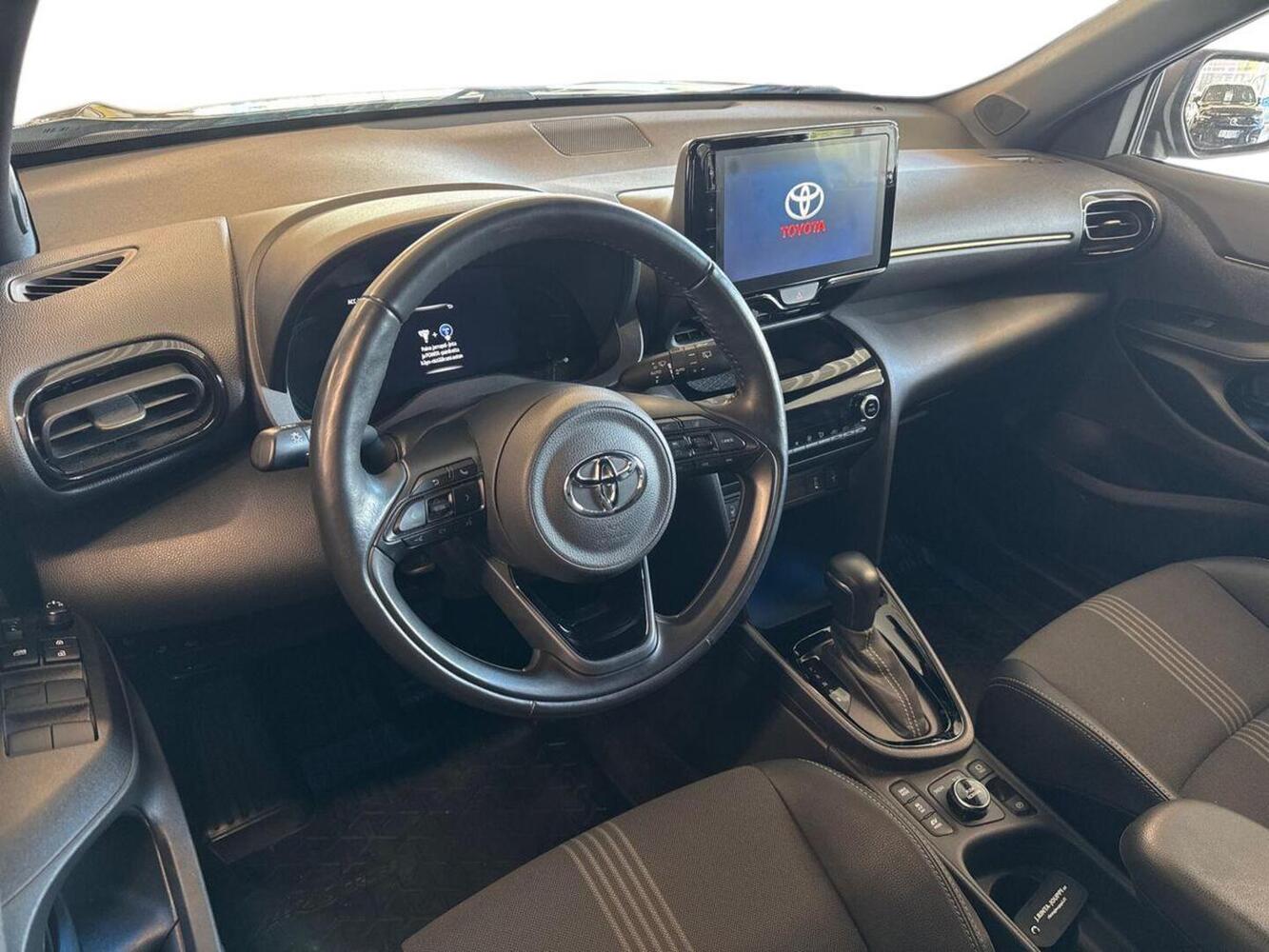 Toyota Yaris Cross vaihtoauto