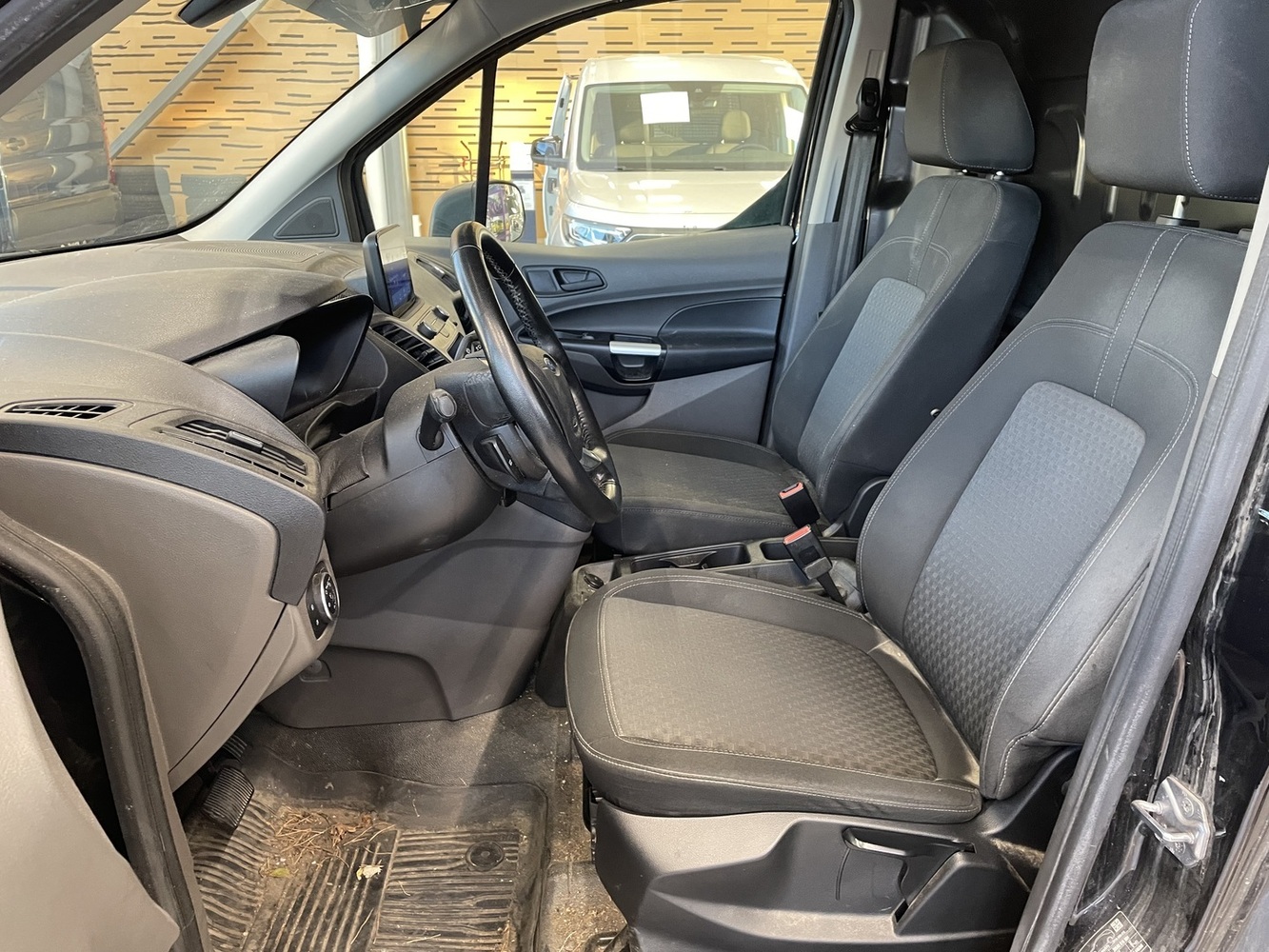 Ford Transit Connect vaihtoauto