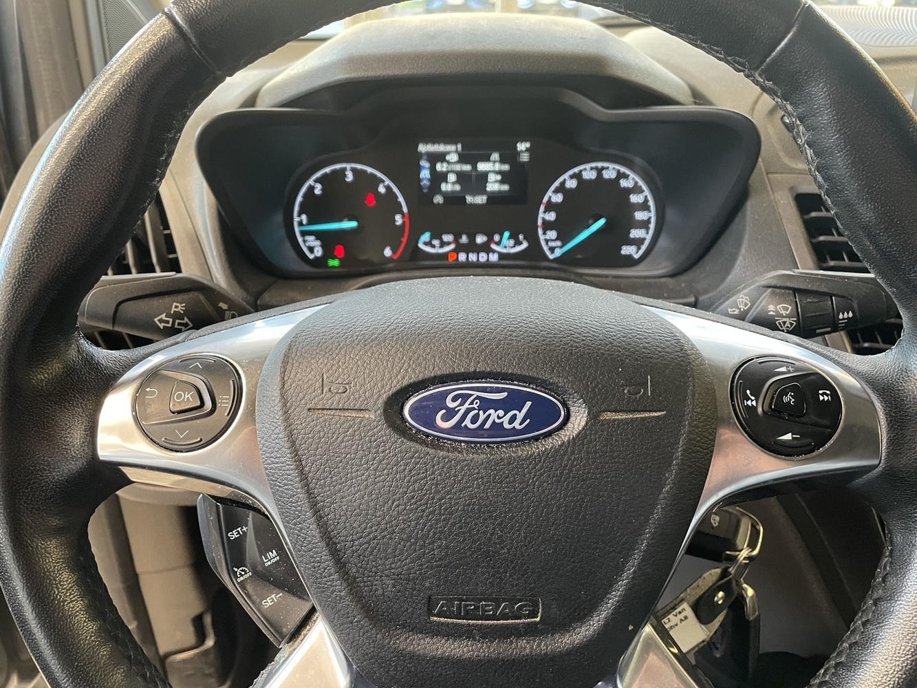 Ford Transit Connect vaihtoauto