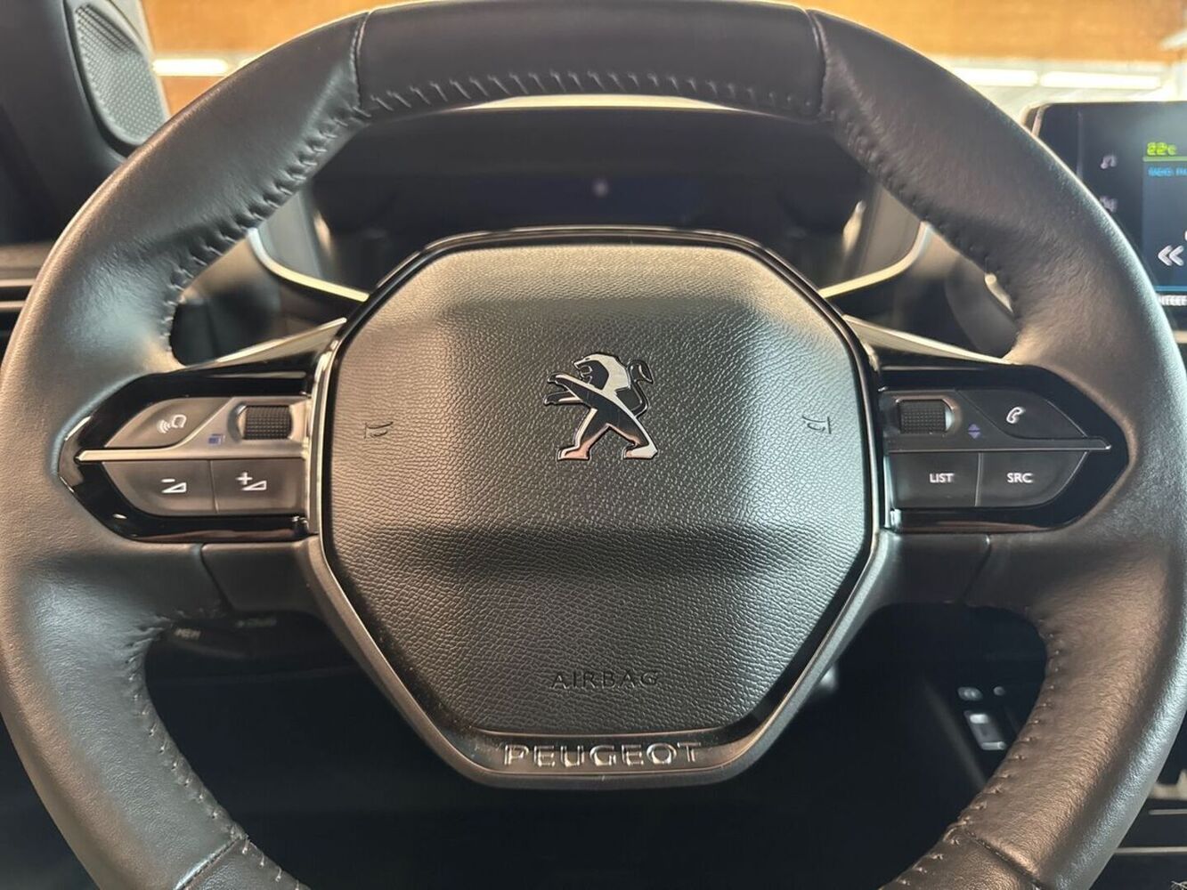 Peugeot e-2008 vaihtoauto