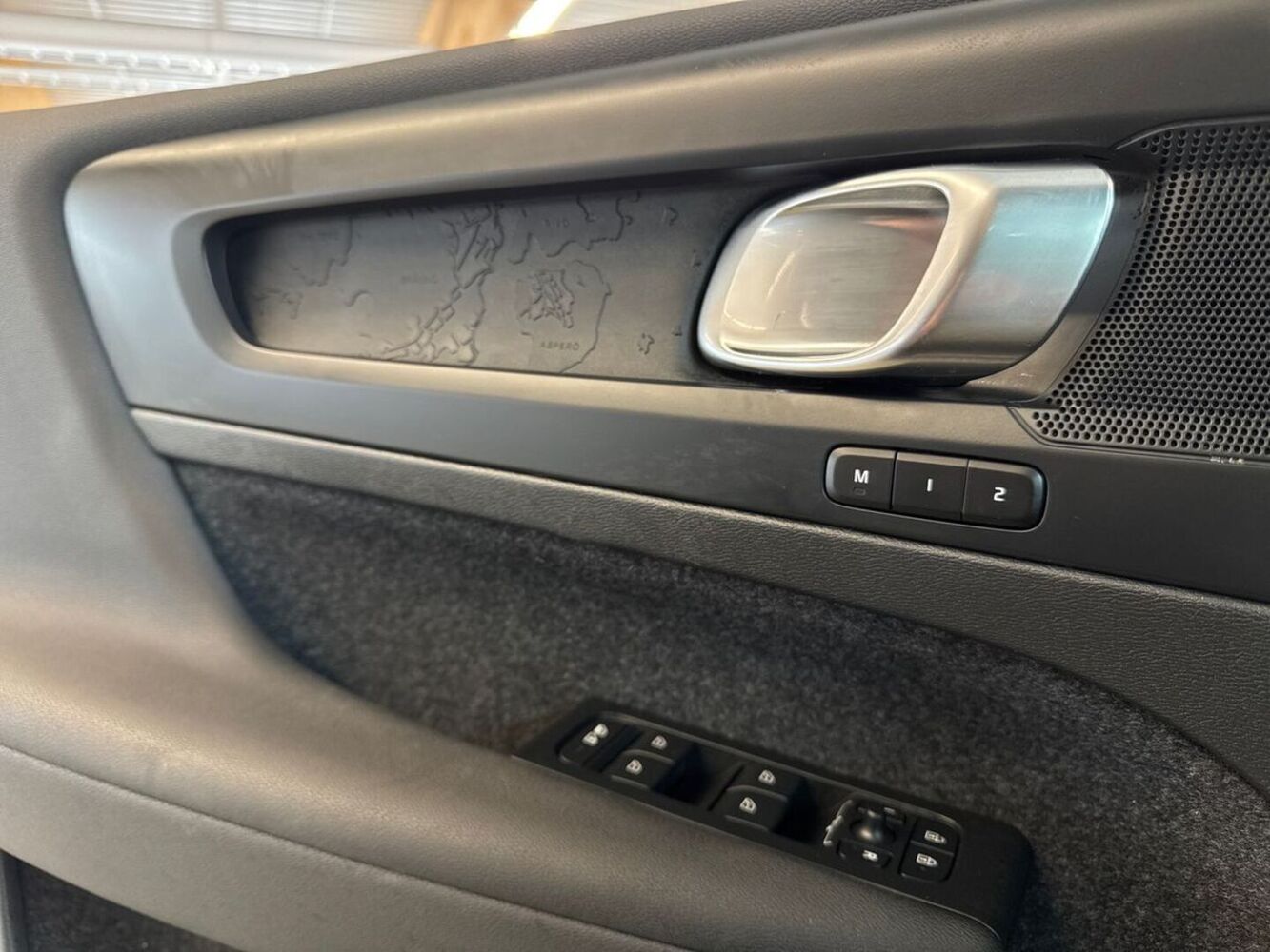 Volvo C40 vaihtoauto