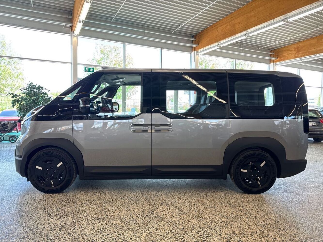 Kia PV5 vaihtoauto