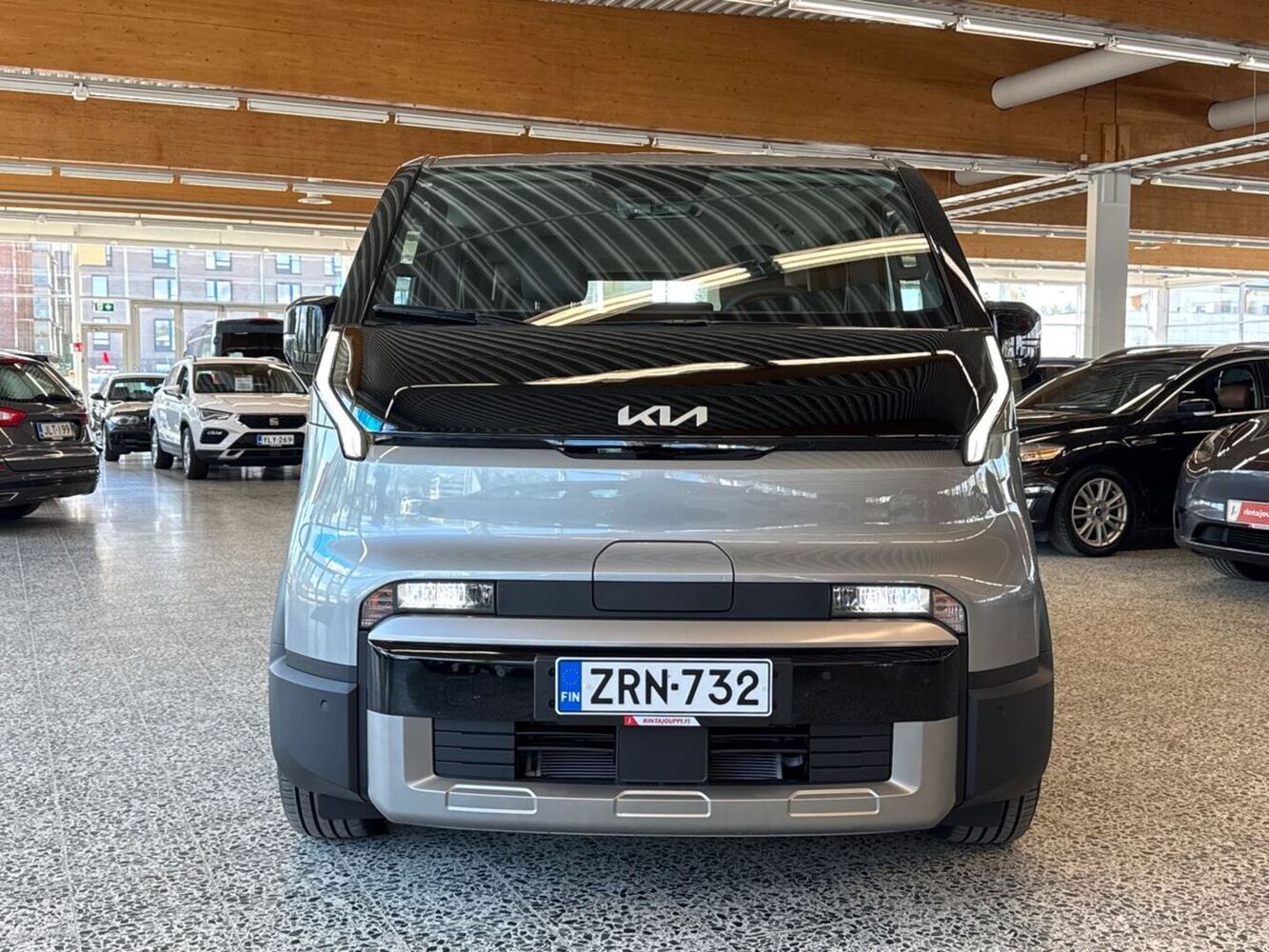 Kia PV5 vaihtoauto