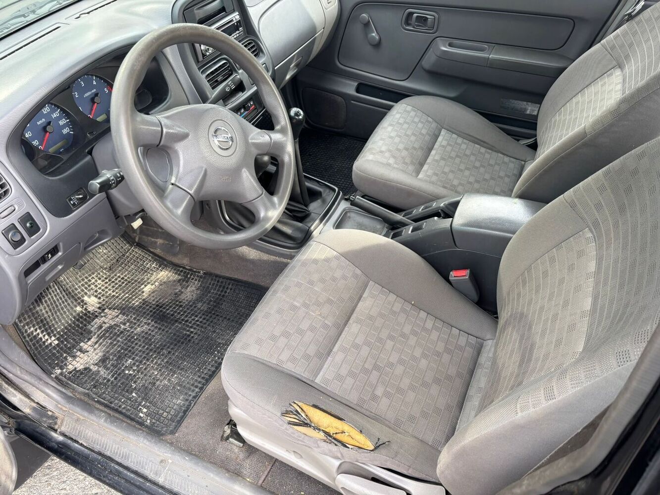 Nissan Navara vaihtoauto