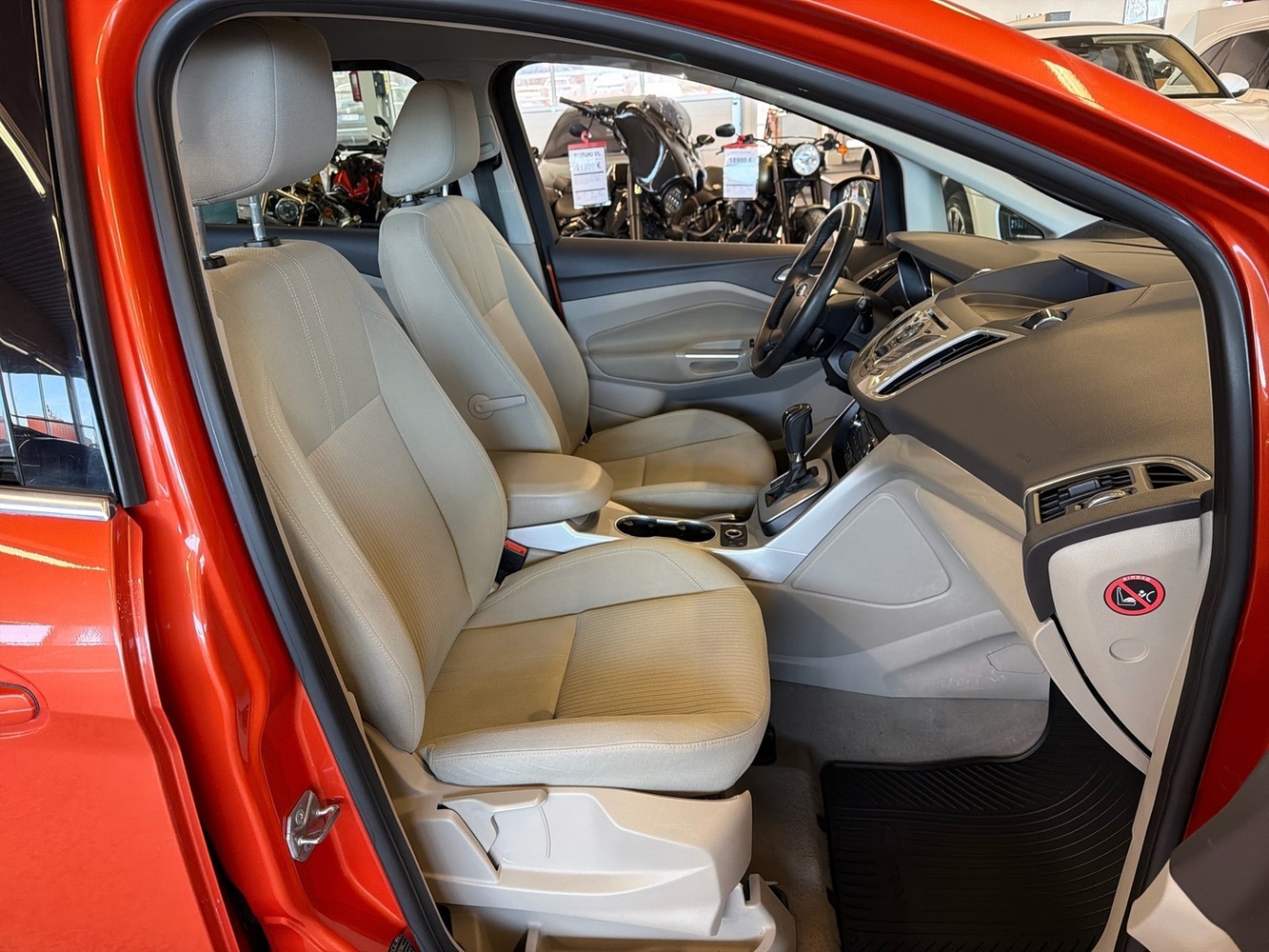 Ford Grand C-MAX vaihtoauto