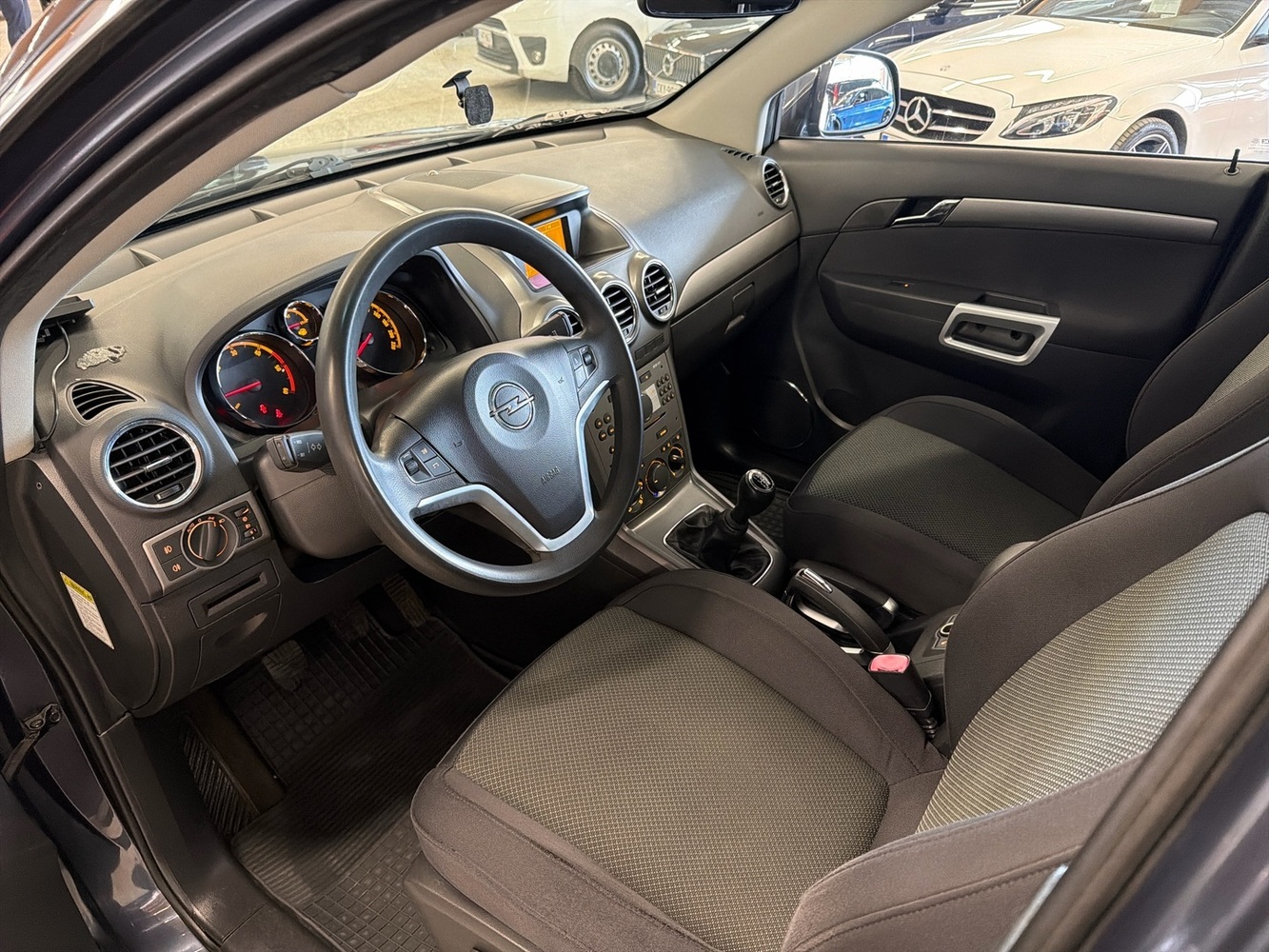 Opel Antara vaihtoauto