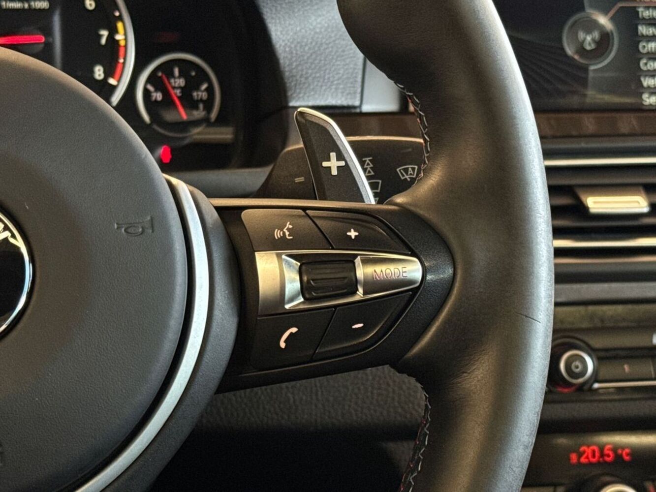 BMW M5 vaihtoauto