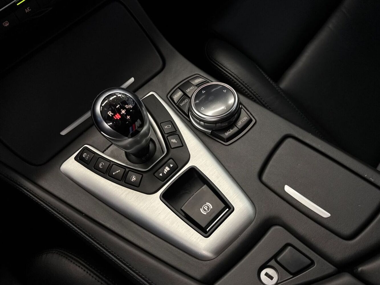 BMW M5 vaihtoauto