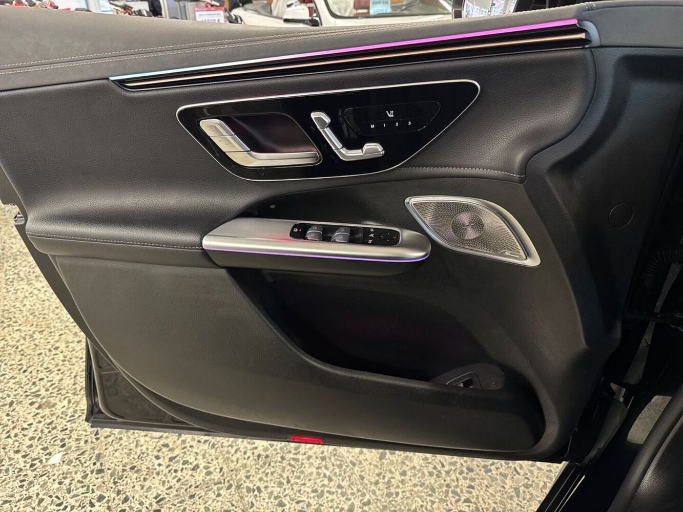 Mercedes-Benz EQE vaihtoauto