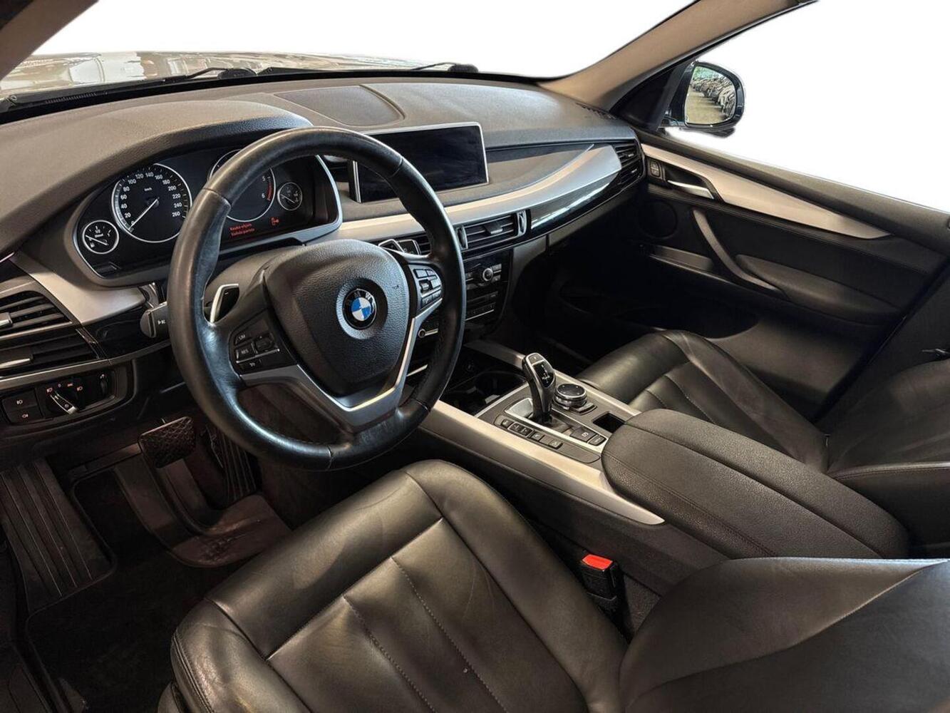 BMW X5 vaihtoauto