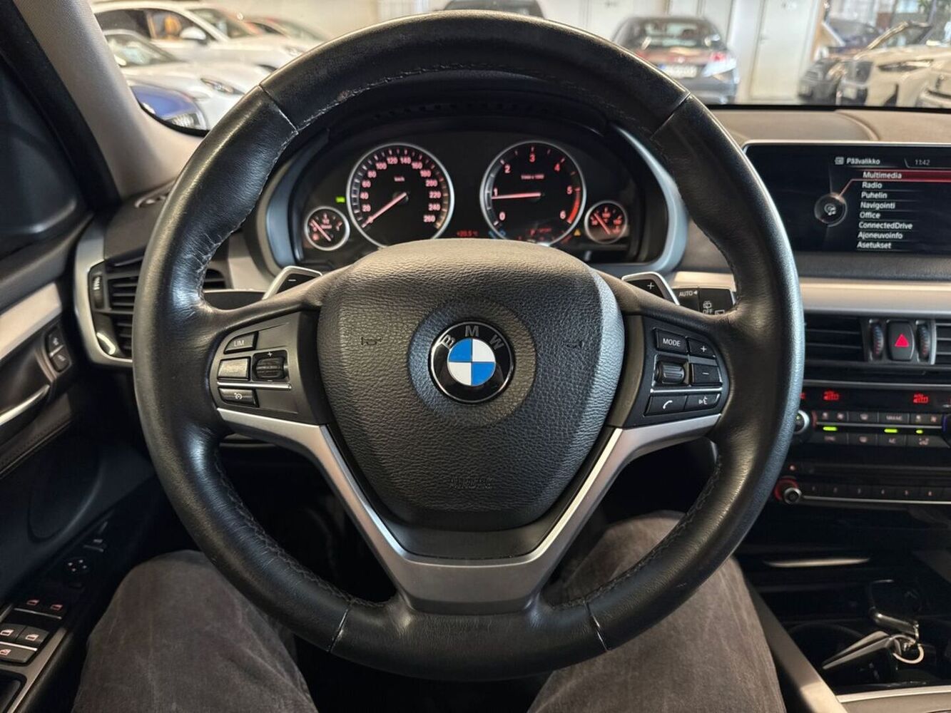 BMW X5 vaihtoauto