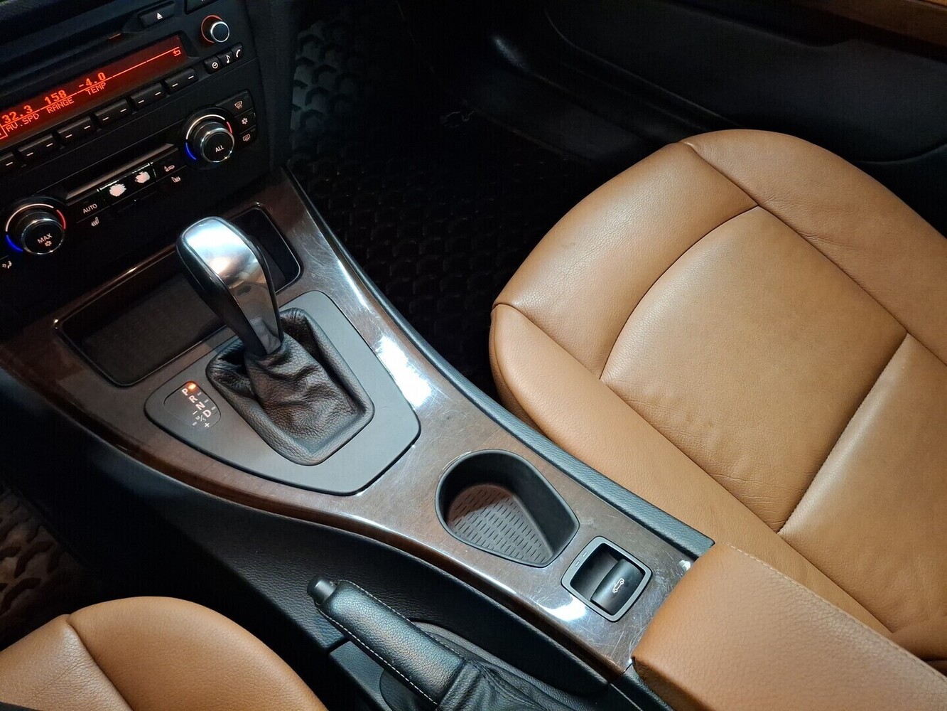 BMW 320 vaihtoauto