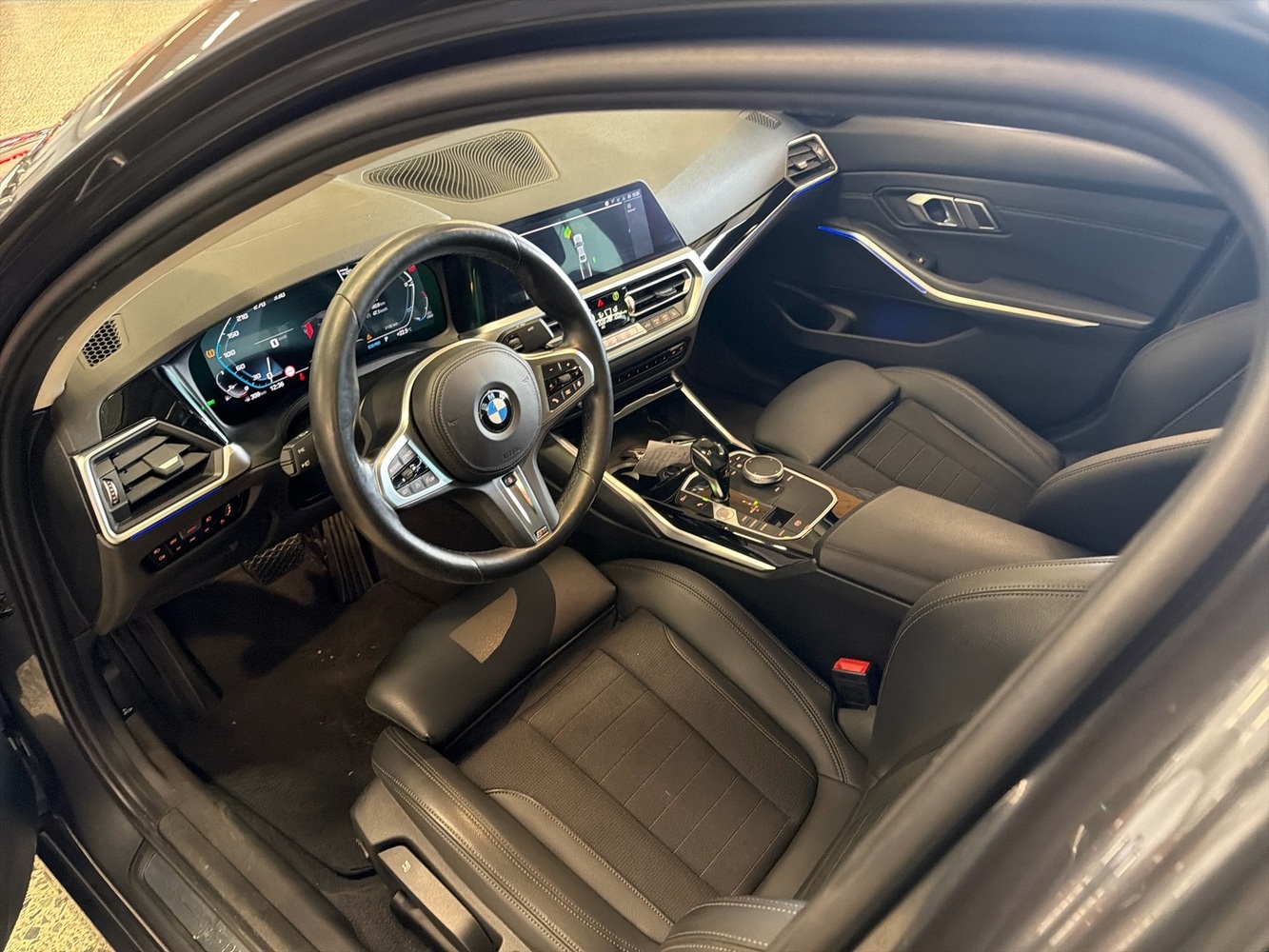 BMW 320 vaihtoauto