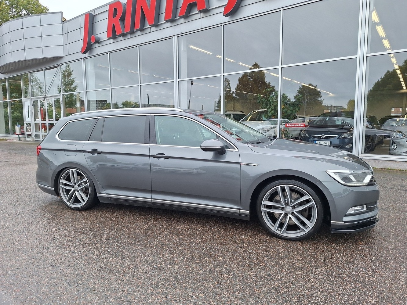 Volkswagen Passat vaihtoauto