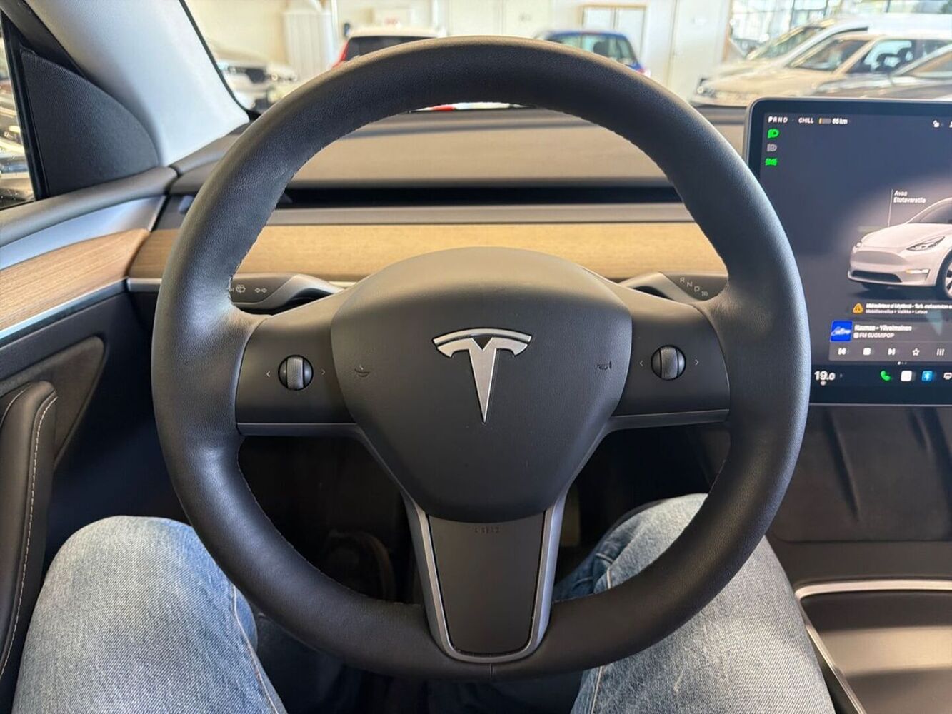 Tesla Model Y vaihtoauto