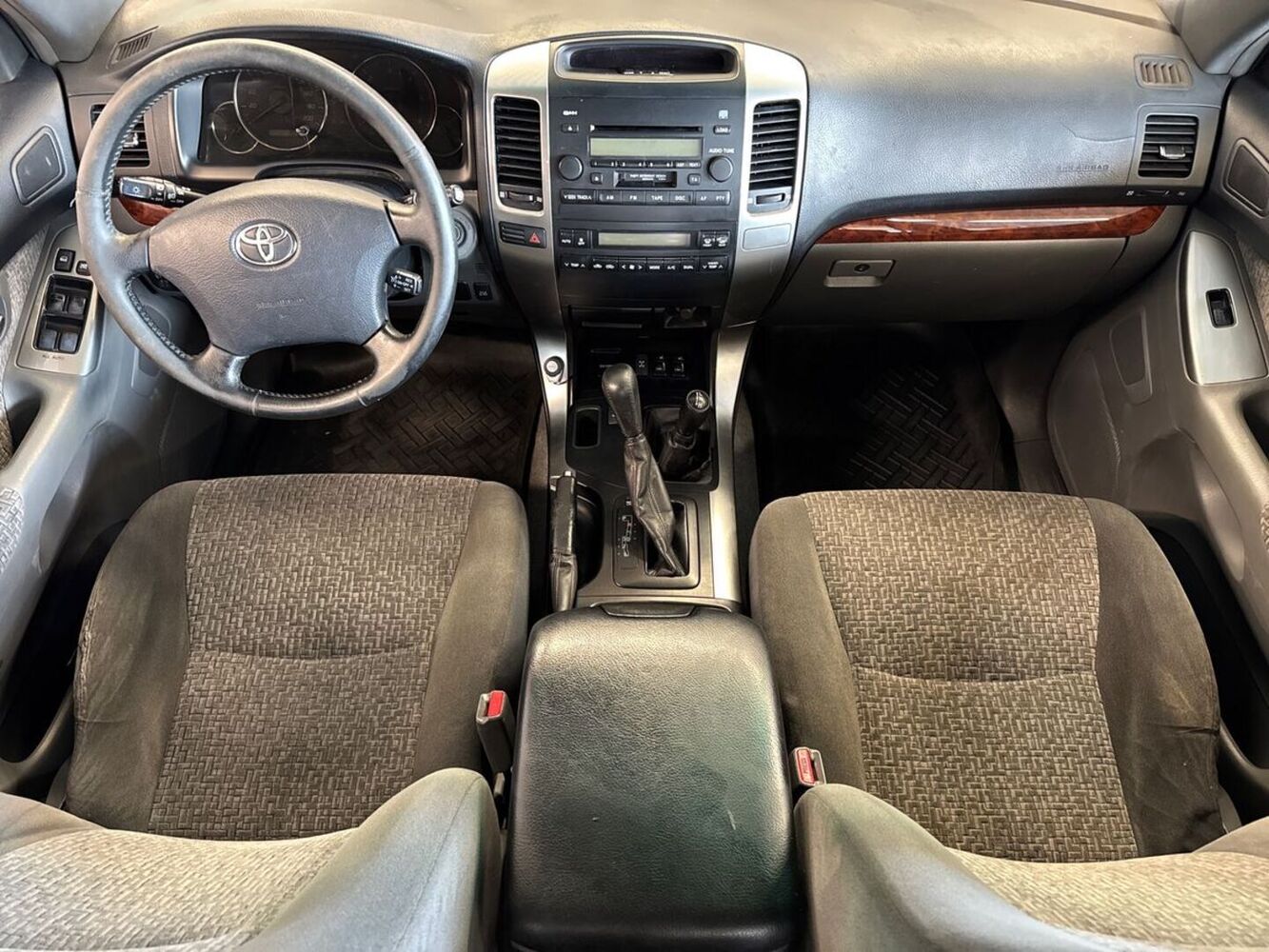 Toyota Land Cruiser vaihtoauto