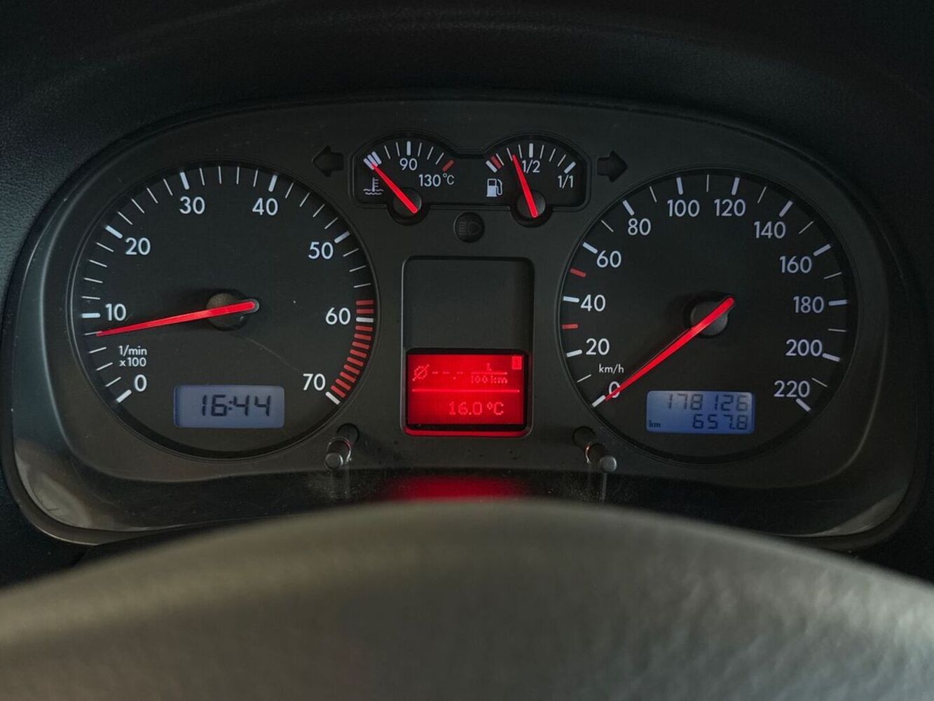 Volkswagen Bora vaihtoauto