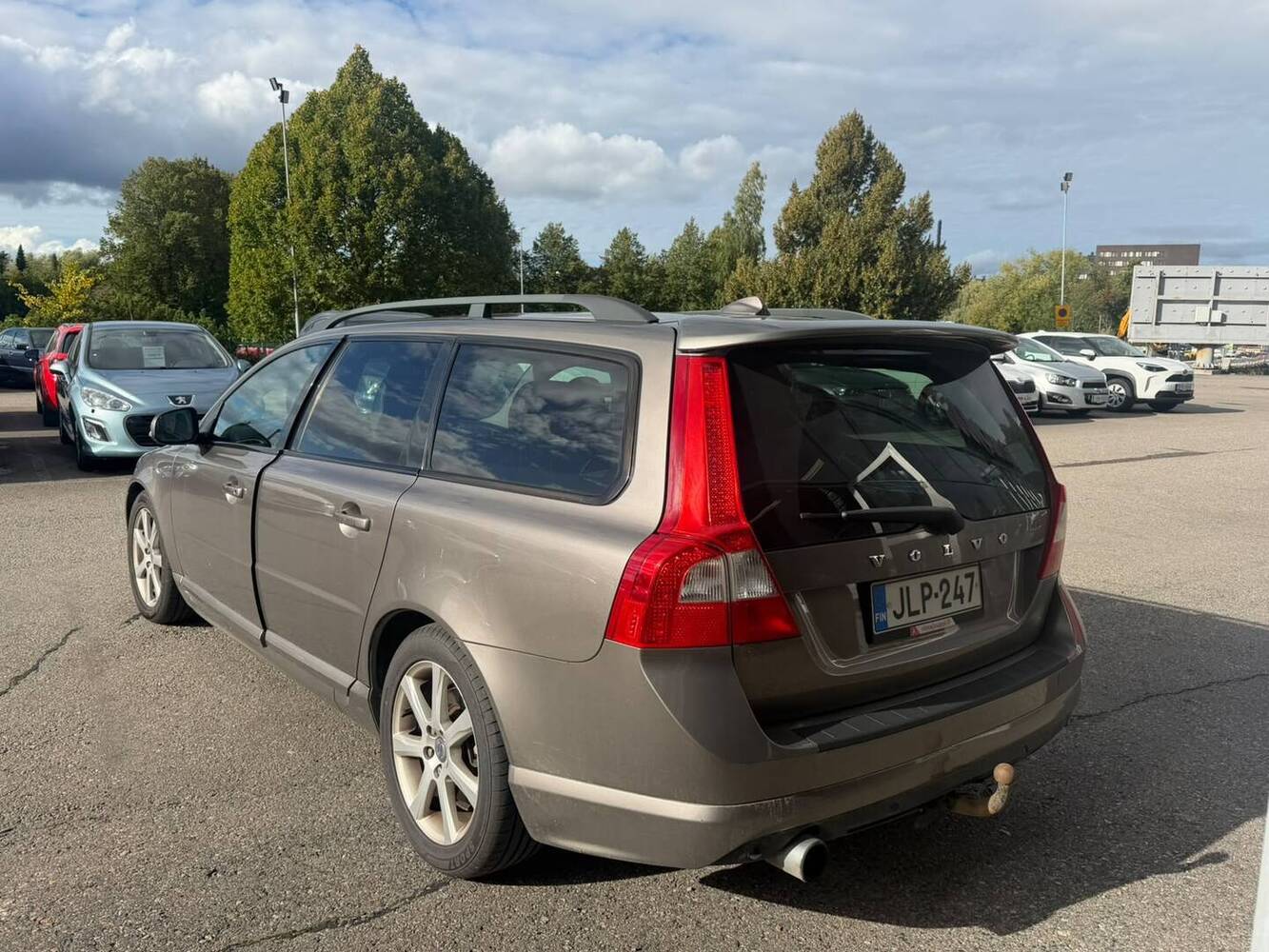 Volvo V70 vaihtoauto