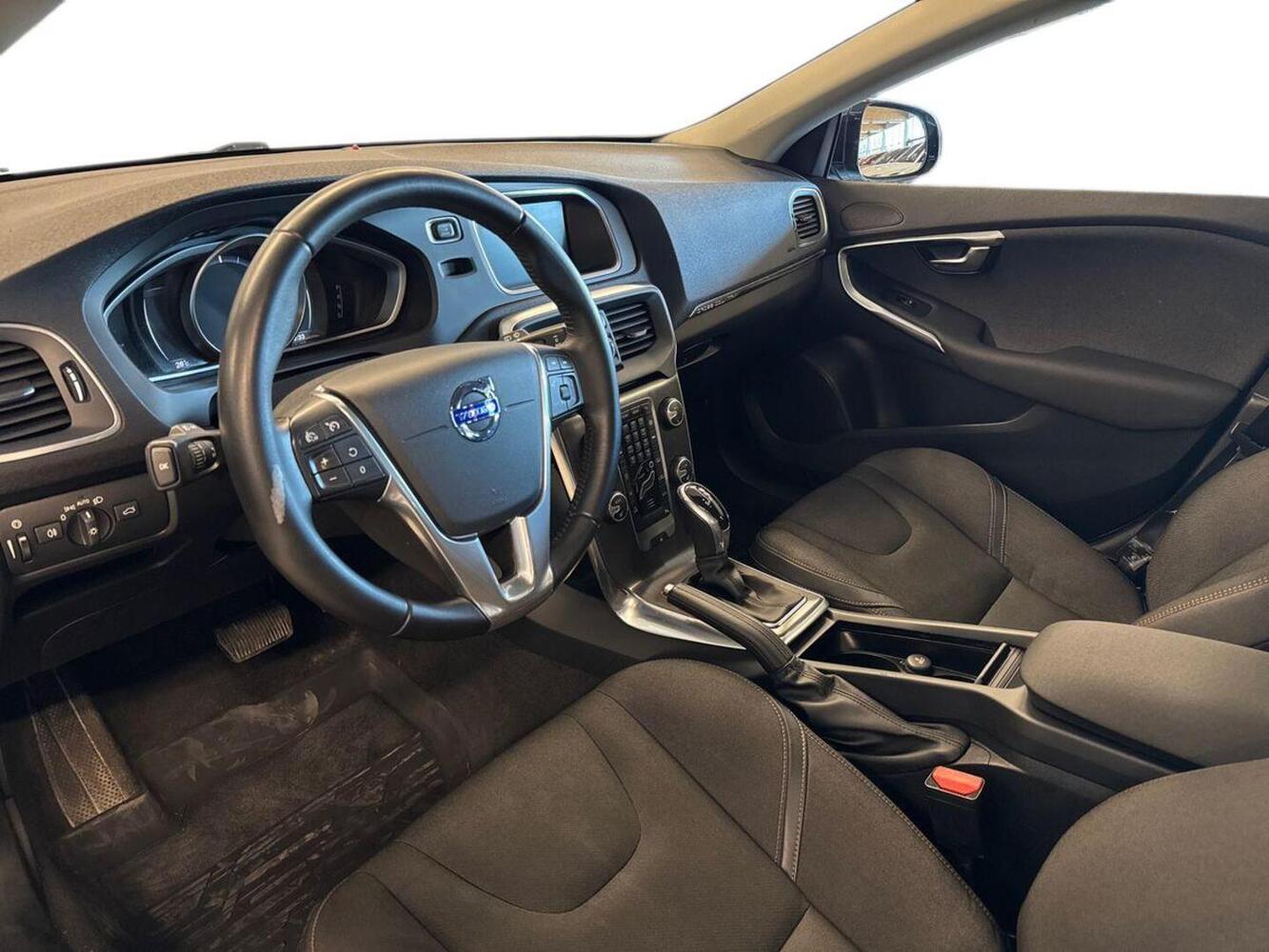 Volvo V40 Cross Country vaihtoauto